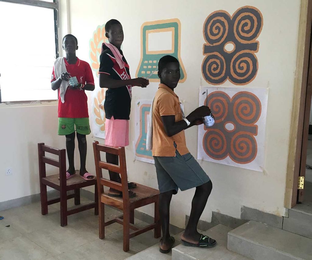 yamoransa library painting volunteers